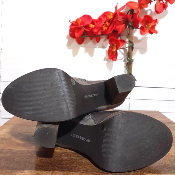 Leather Gray Round Toe Ankle Boots Inner Zip High Heel 4 Inches Lucky Brand - Picture 7 of 9